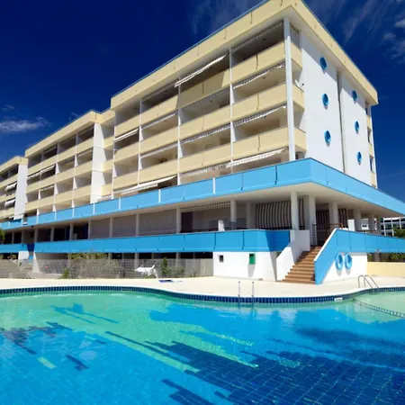 Modern Flat With Swimming Pool