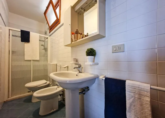 Modern Flat For 8 People With Swimming Pool Apartmán